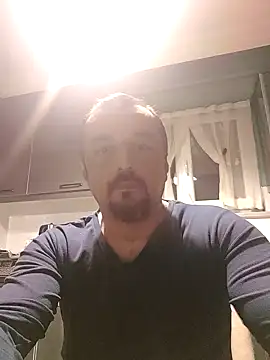 Snapshot of serkan201852 chatting on December 7, 2024, 10:45 pm serkan201852 online show from December 7, 2024, 10:45 pm