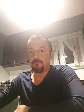 Snapshot of serkan201852 chatting on December 6, 2024, 9:18 pm serkan201852 online show from December 6, 2024, 9:18 pm