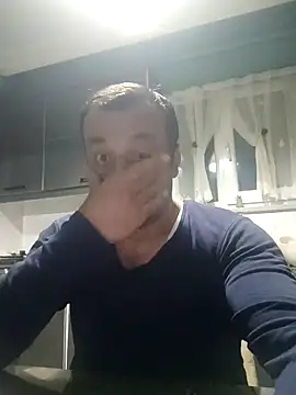 Snapshot of serkan201852 chatting on March 14, 2025, 10:27 pm serkan201852 online show from March 14, 2025, 10:27 pm