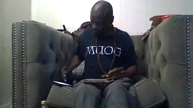 Daddy hook online show from May 10, 2026, 12:42 pm