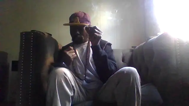 Daddy hook online show from December 18, 2025, 11:41 pm