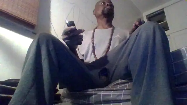 Daddy hook online show from December 16, 2025, 4:39 am