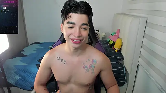 santy7v7 online show from October 3, 2025, 1:12 pm