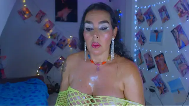 sweet vanessa 22 online show from March 18, 2025, 3:56 am