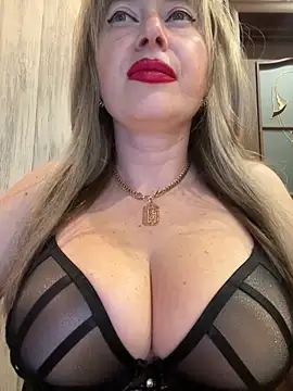 Kittenforyou online show from April 26, 2026, 12:13 pm