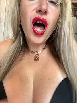 Kittenforyou online show from September 23, 2025, 8:32 am