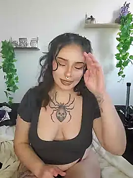 Moxxxie online show from March 2, 2025, 2:15 pm