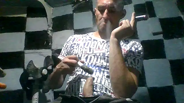 Wero4200 online show from June 25, 2026, 5:34 am