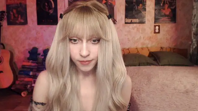 Friendly Ellie online show from March 18, 2025, 12:17 pm