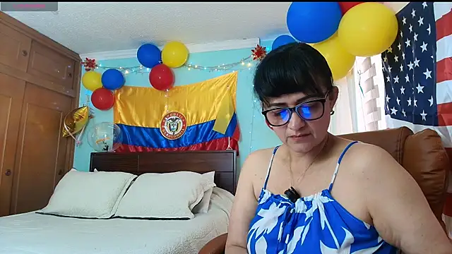 ISABEEL SOFIA01 online show from July 14, 2026, 8:04 pm