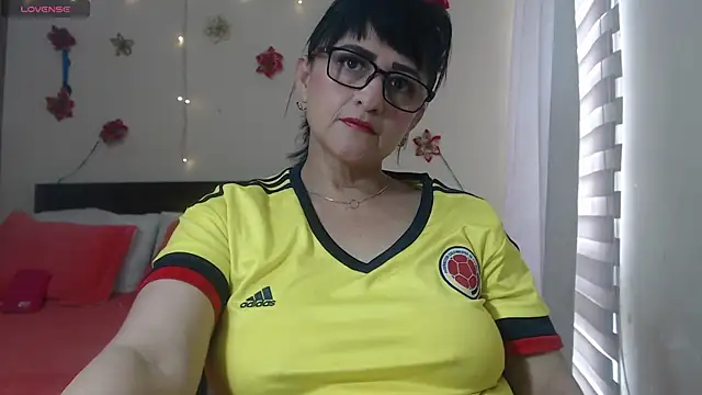 ISABEEL SOFIA01 online show from March 20, 2025, 3:36 pm