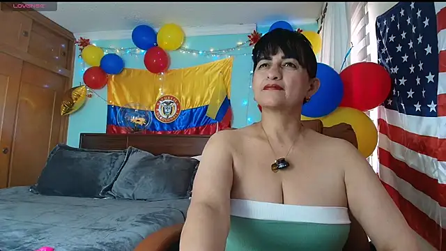 ISABEEL SOFIA01 online show from July 9, 2026, 7:57 pm