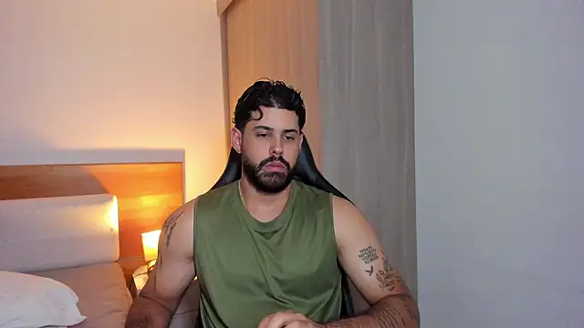 Justyn Torres online show from February 17, 2025, 7:44 pm