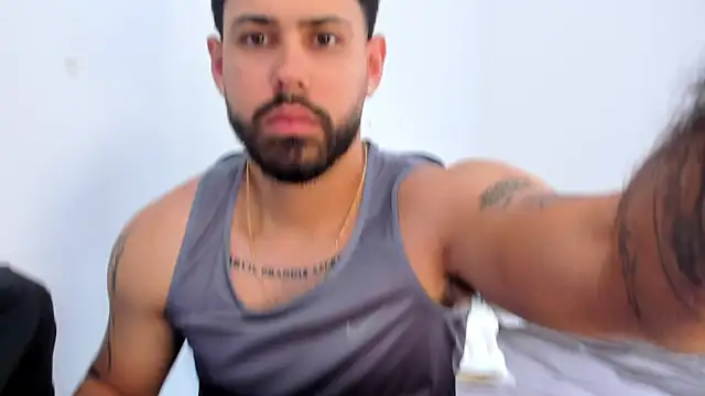 Justyn Torres online show from October 29, 2025, 1:43 pm