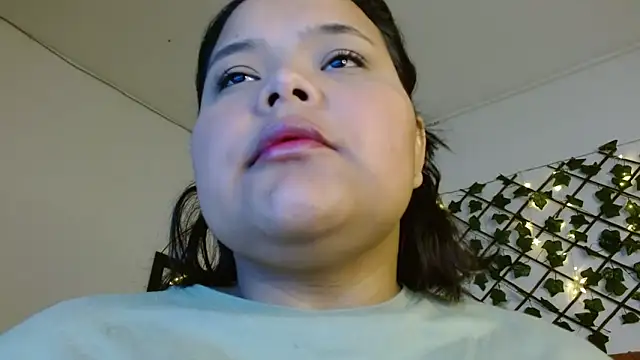 sexychubby    online show from March 14, 2025, 12:32 am