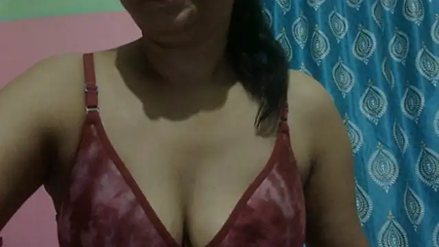 Snapshot of AVNI09- chatting on August 3, 2026, 1:28 pm AVNI09- online show from August 3, 2026, 1:28 pm