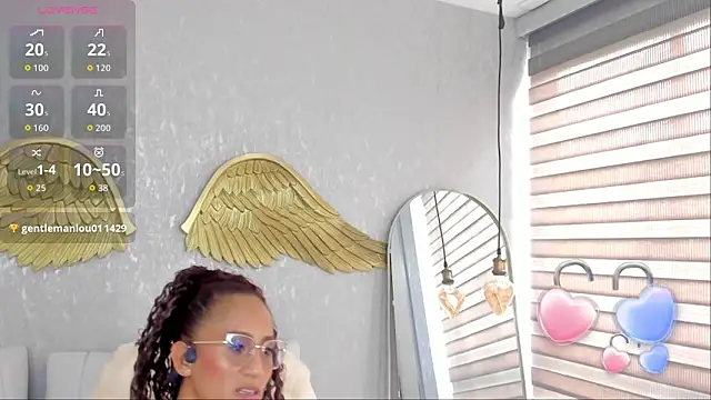 EmmaFerrary online show from November 6, 2025, 7:18 pm