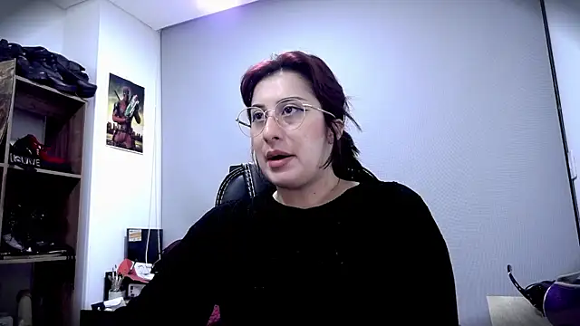 Snapshot of Scarlett_Sen chatting on May 15, 2026, 2:37 pm Scarlett Sen online show from May 15, 2026, 2:37 pm
