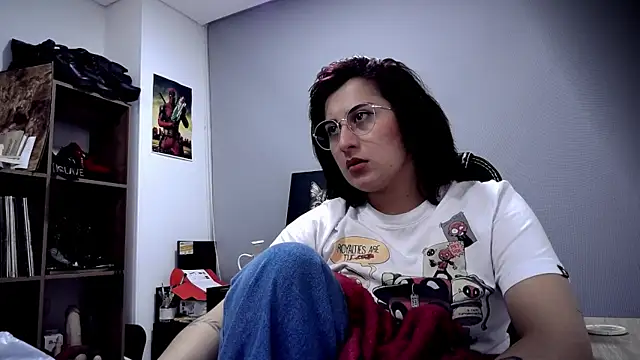 Snapshot of Scarlett_Sen chatting on May 1, 2026, 2:55 pm Scarlett Sen online show from May 1, 2026, 2:55 pm