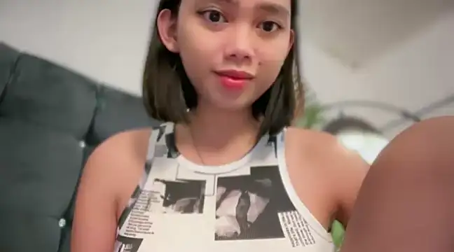 GenesisCastillano online show from March 14, 2025, 5:02 pm