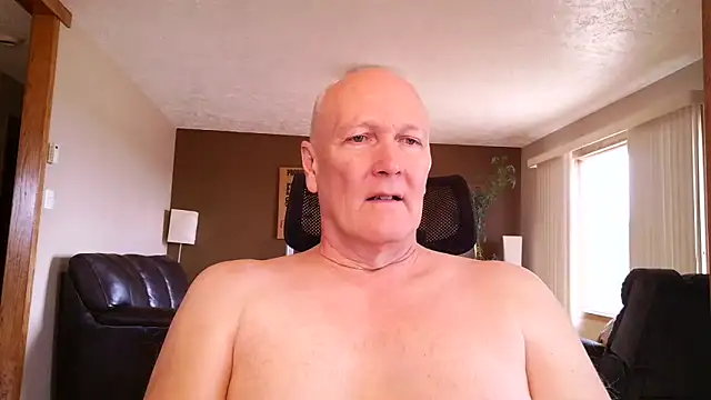 Snapshot of BasicAnt chatting on March 22, 2026, 4:52 pm BasicAnt online show from March 22, 2026, 4:52 pm