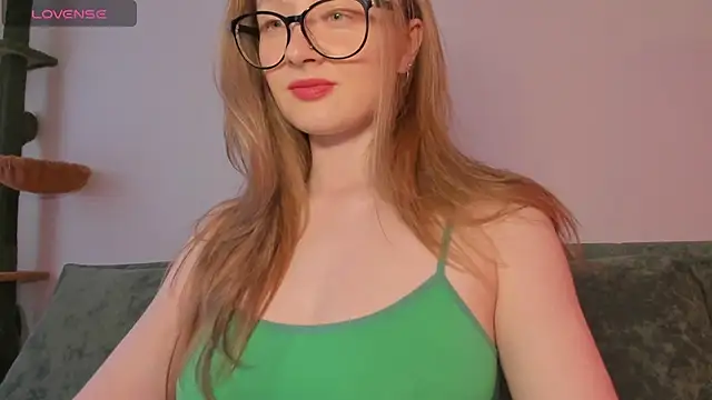 mollytuck online show from July 8, 2026, 12:28 pm