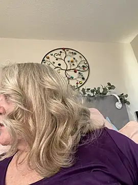 Kaitlyn Winters online show from February 6, 2026, 7:54 pm