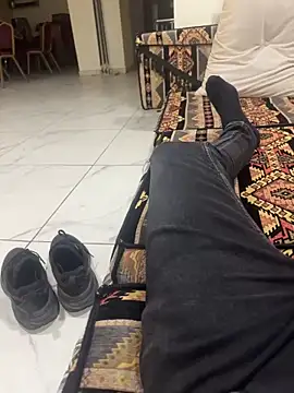 MAHKE12 online show from October 8, 2025, 4:51 pm