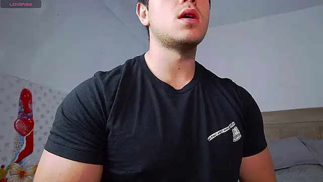 Snapshot of Arilas_ chatting on March 22, 2026, 7:54 am Arilas online show from March 22, 2026, 7:54 am