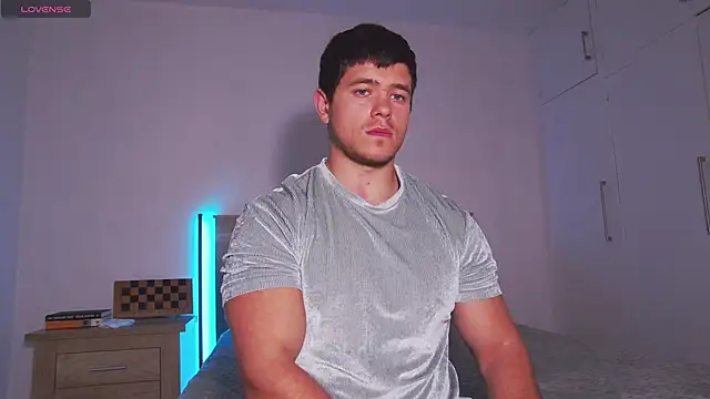 Snapshot of Arilas_ chatting on March 8, 2026, 8:28 am Arilas online show from March 8, 2026, 8:28 am