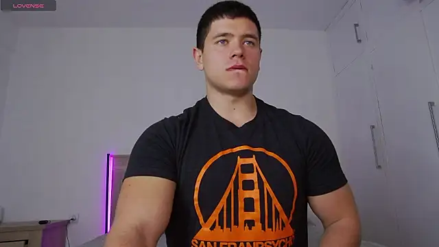 Snapshot of Arilas_ chatting on February 12, 2026, 8:36 am Arilas online show from February 12, 2026, 8:36 am