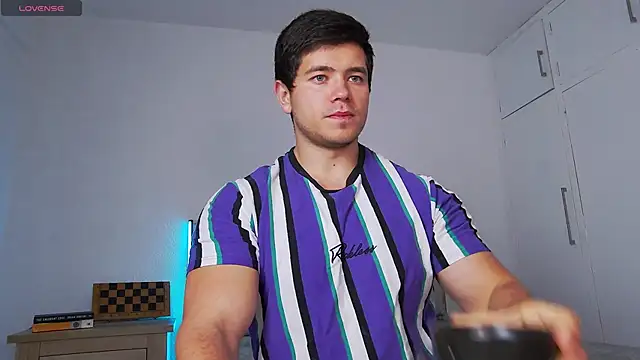 Snapshot of Arilas_ chatting on March 21, 2026, 7:31 am Arilas online show from March 21, 2026, 7:31 am