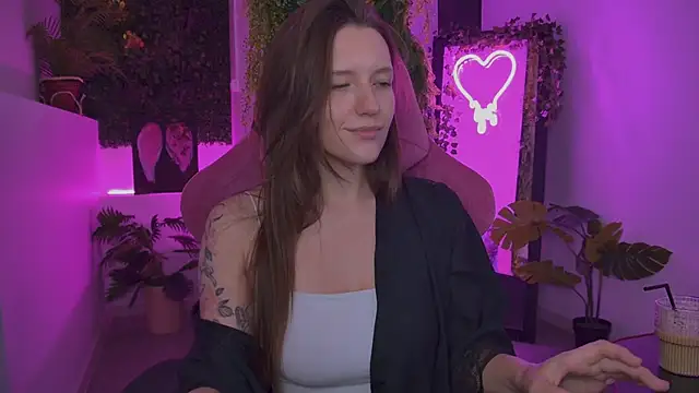 JennyDens online show from June 28, 2026, 3:40 pm