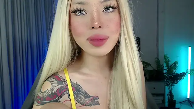 Snapshot of SweetCheska19 chatting on September 8, 2025, 7:13 pm SweetCheska19 online show from September 8, 2025, 7:13 pm