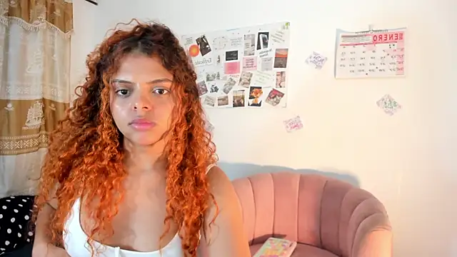 ValienteGirl  online show from January 23, 2025, 2:44 am