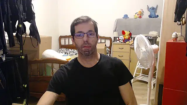 steph19x5 online show from December 3, 2025, 8:52 pm