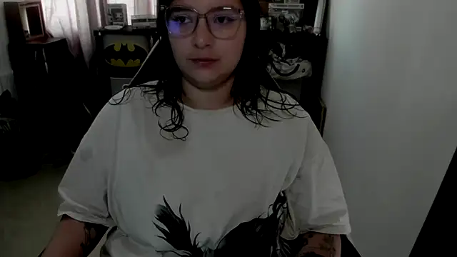 aika-dreams online show from April 30, 2026, 2:02 pm