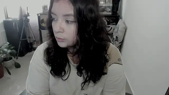 aika-dreams online show from August 4, 2026, 2:32 pm