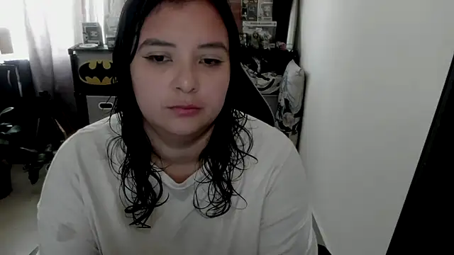 aika-dreams online show from April 23, 2026, 2:19 pm
