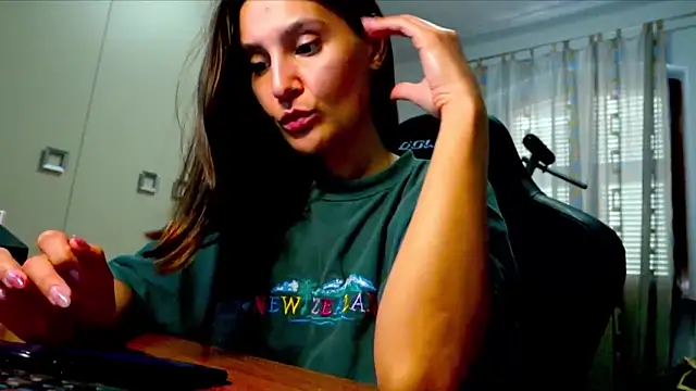 GodlyTheia online show from October 15, 2025, 2:25 pm