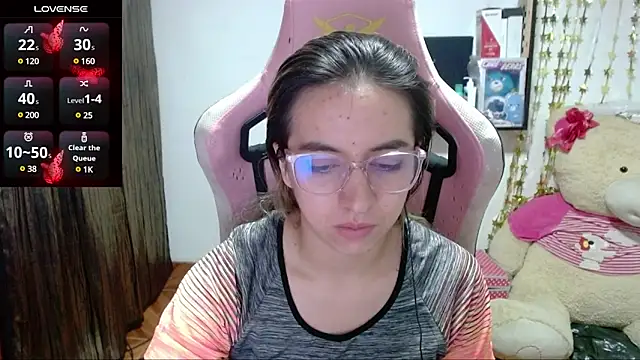 Maggie Fox3 online show from March 15, 2025, 11:28 pm