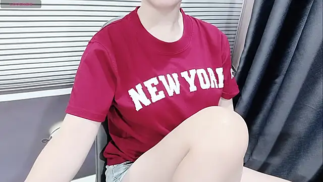 pelue online show from May 3, 2026, 1:22 am