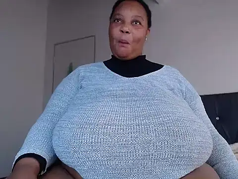 Lovelyboobs01 online show from May 1, 2026, 9:36 am