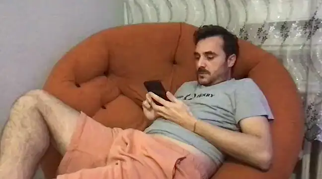 Snapshot of Consensustr chatting on January 1, 2025, 7:43 pm Consensustr online show from January 1, 2025, 7:43 pm