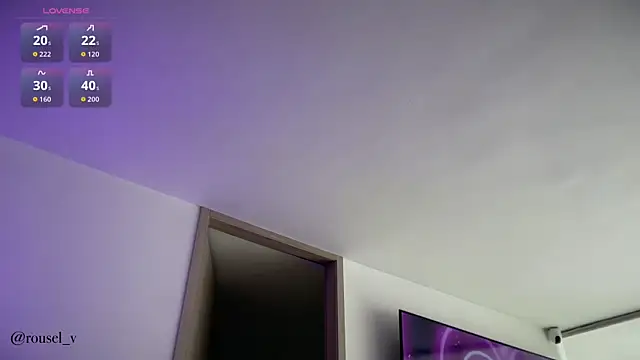 aaronKeller online show from September 16, 2025, 7:59 pm