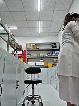 HinaLovely online show from February 10, 2026, 9:30 am