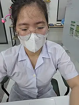 Snapshot of HinaLovely chatting on July 7, 2026, 6:47 am HinaLovely online show from July 7, 2026, 6:47 am