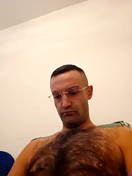 Snapshot of enricso chatting on November 11, 2025, 10:54 am enricso online show from November 11, 2025, 10:54 am