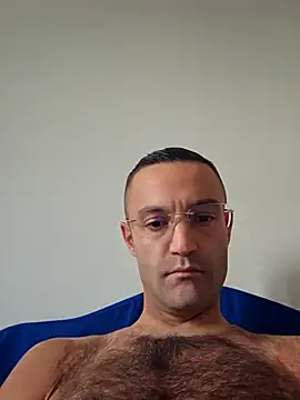 Snapshot of enricso chatting on October 3, 2025, 12:28 pm enricso online show from October 3, 2025, 12:28 pm