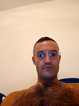 Snapshot of enricso chatting on September 18, 2025, 12:19 pm enricso online show from September 18, 2025, 12:19 pm